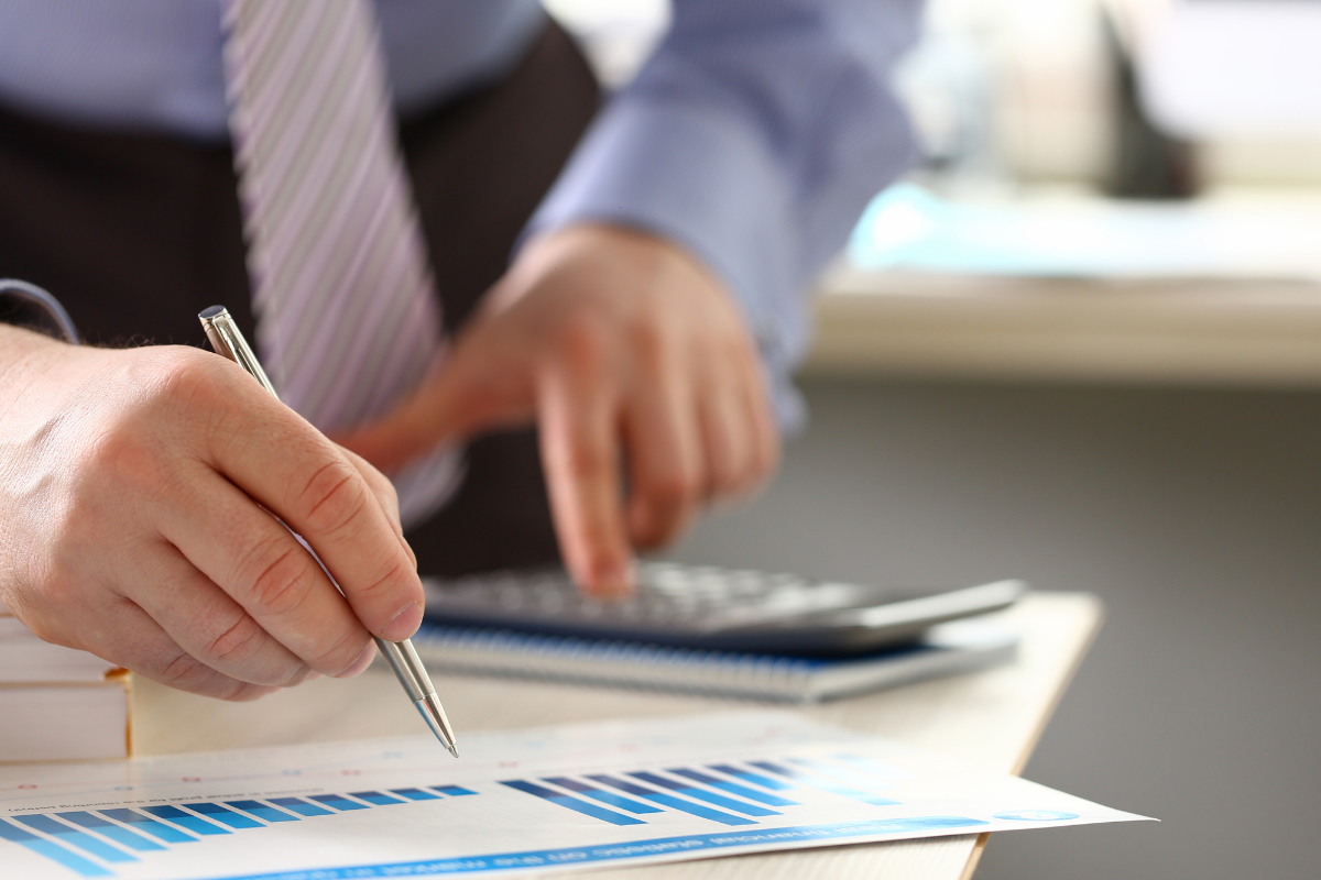 Perizie di stima e valutazioni d'azienda, anche giurate